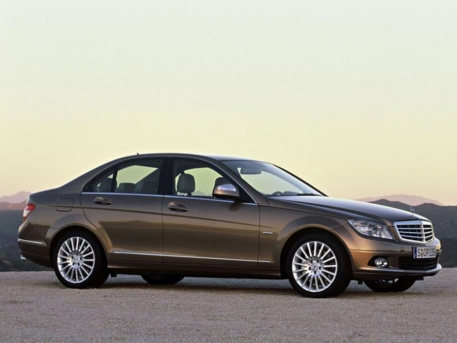  Mercedes-Benz C-Class 2008 года  (фото 8 из 27)